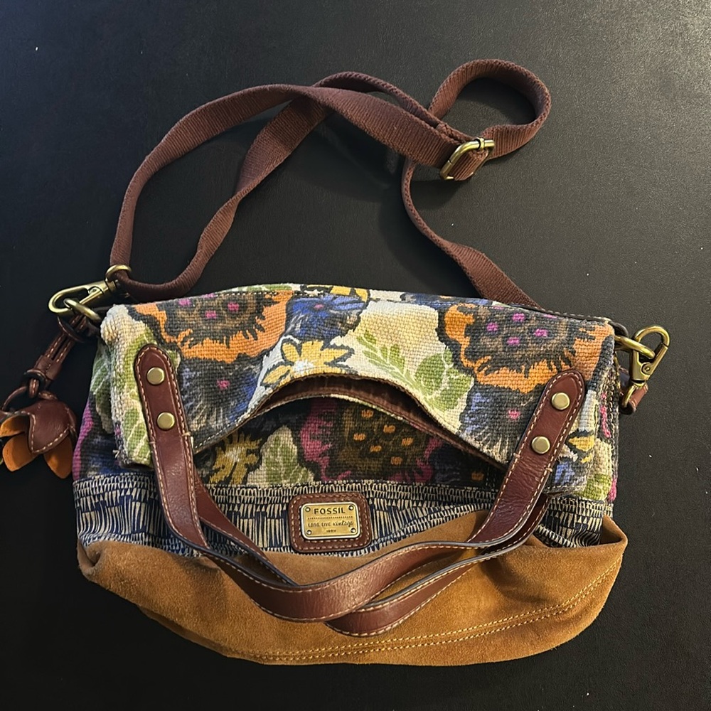 Fossil Purse/Tote Tapestry/Suede/Leather Excellent Pre-Owned Condition!
